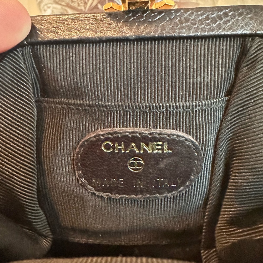 Authentic Vintage Chanel Black Caviar Kiss Lock Coin Purse - Picture 5 of 11